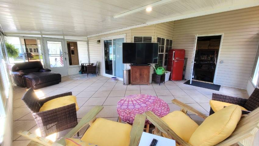 519 Tahiti Drive a Lake Wales, FL Mobile or Manufactured Home for Sale